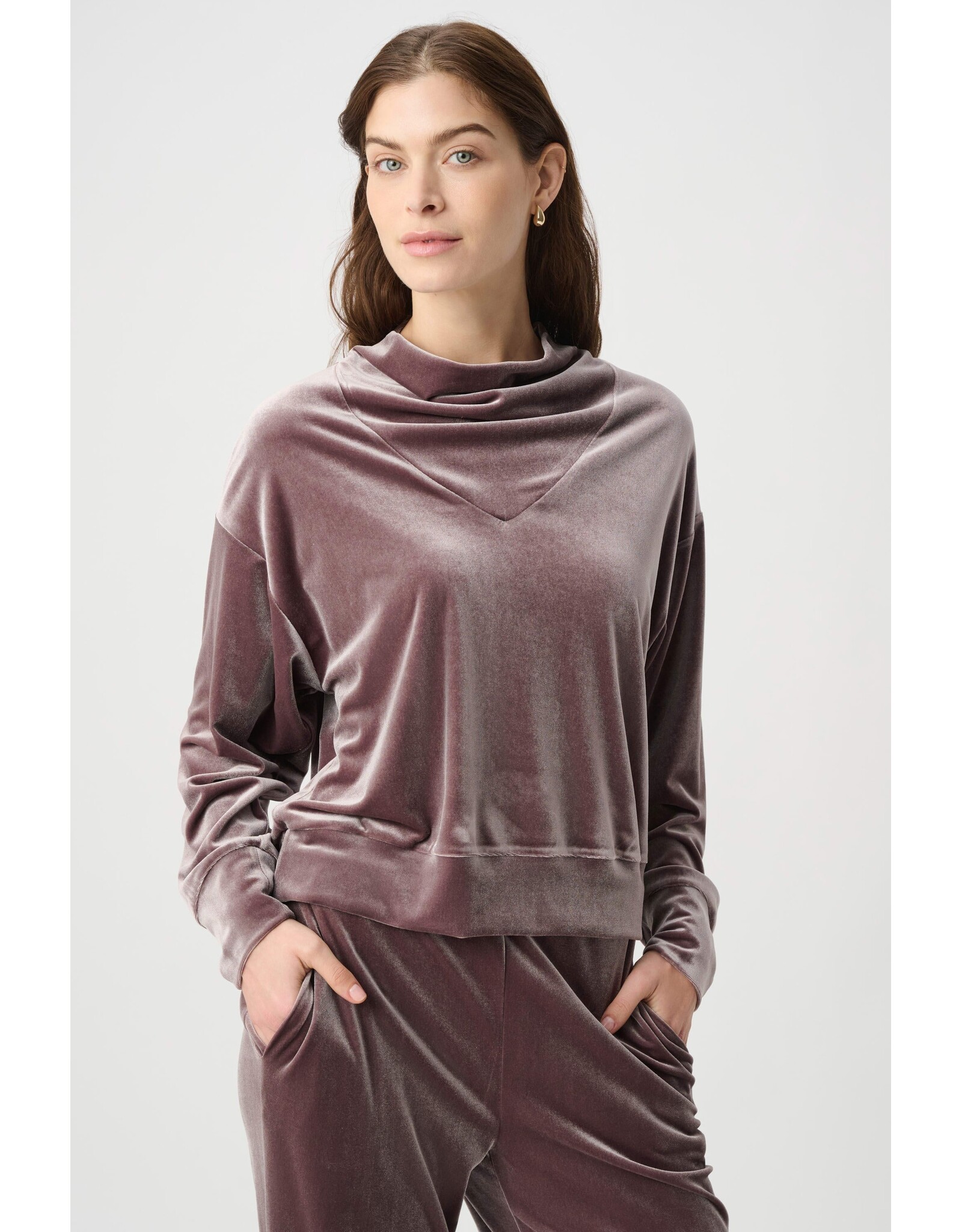 JOSEPH RIBKOFF 264148 TOP