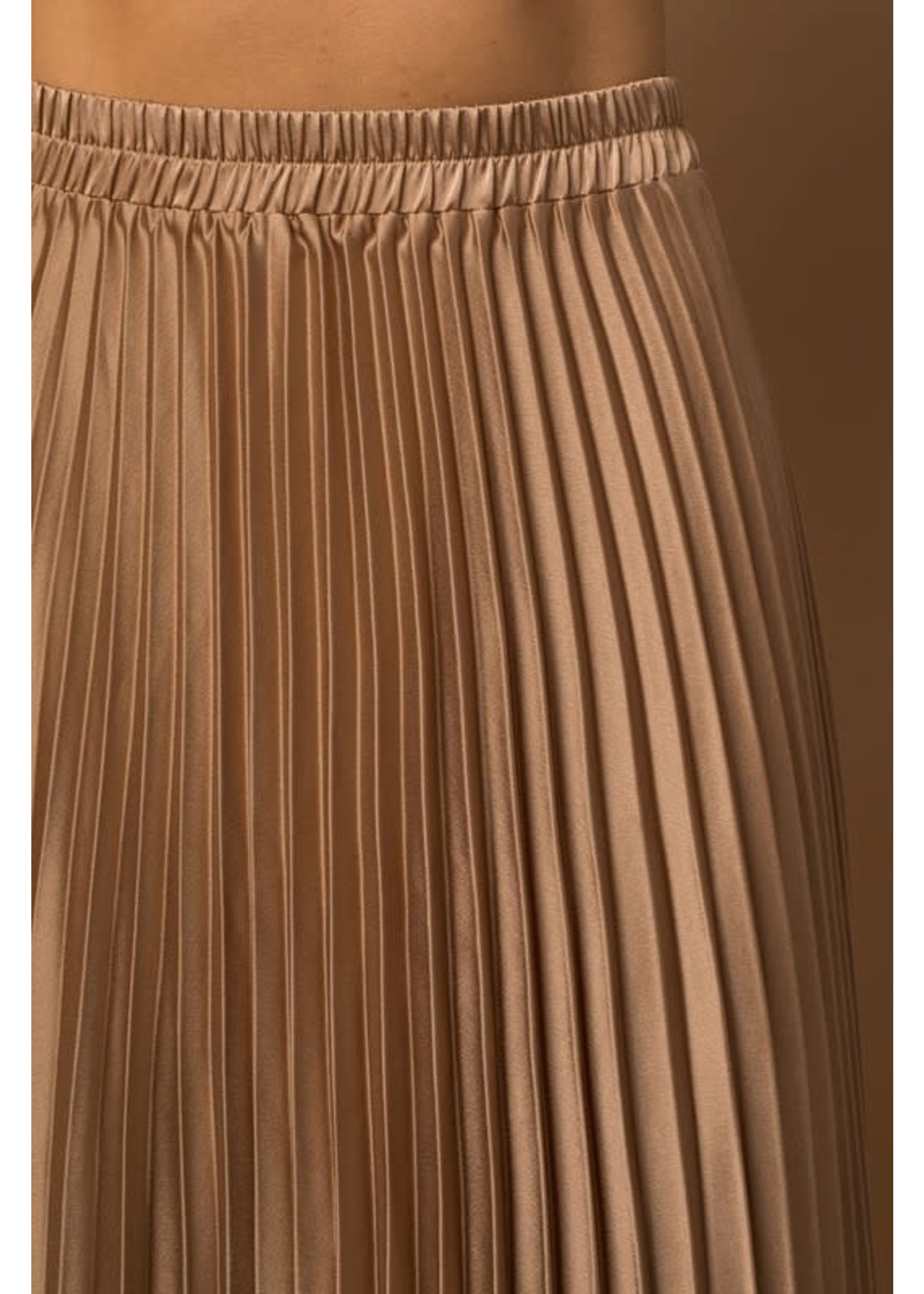 EM & ELLE Ambrose Satin Pleated Skirt