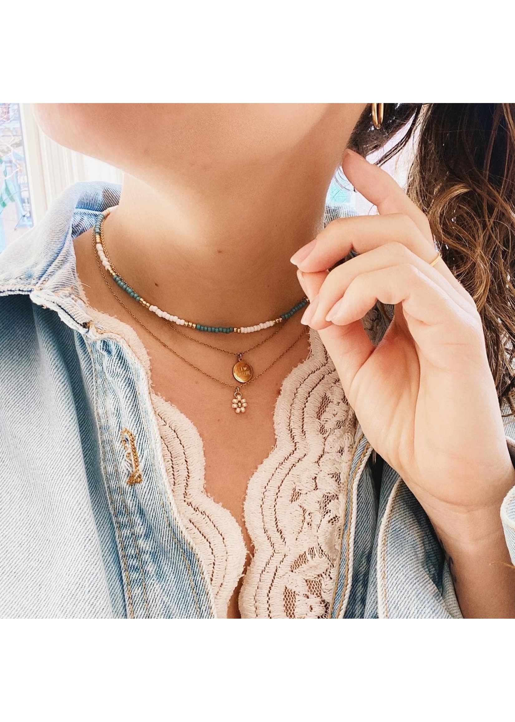 bazou Stainless steel fine chain with daisy flower - cream/gold