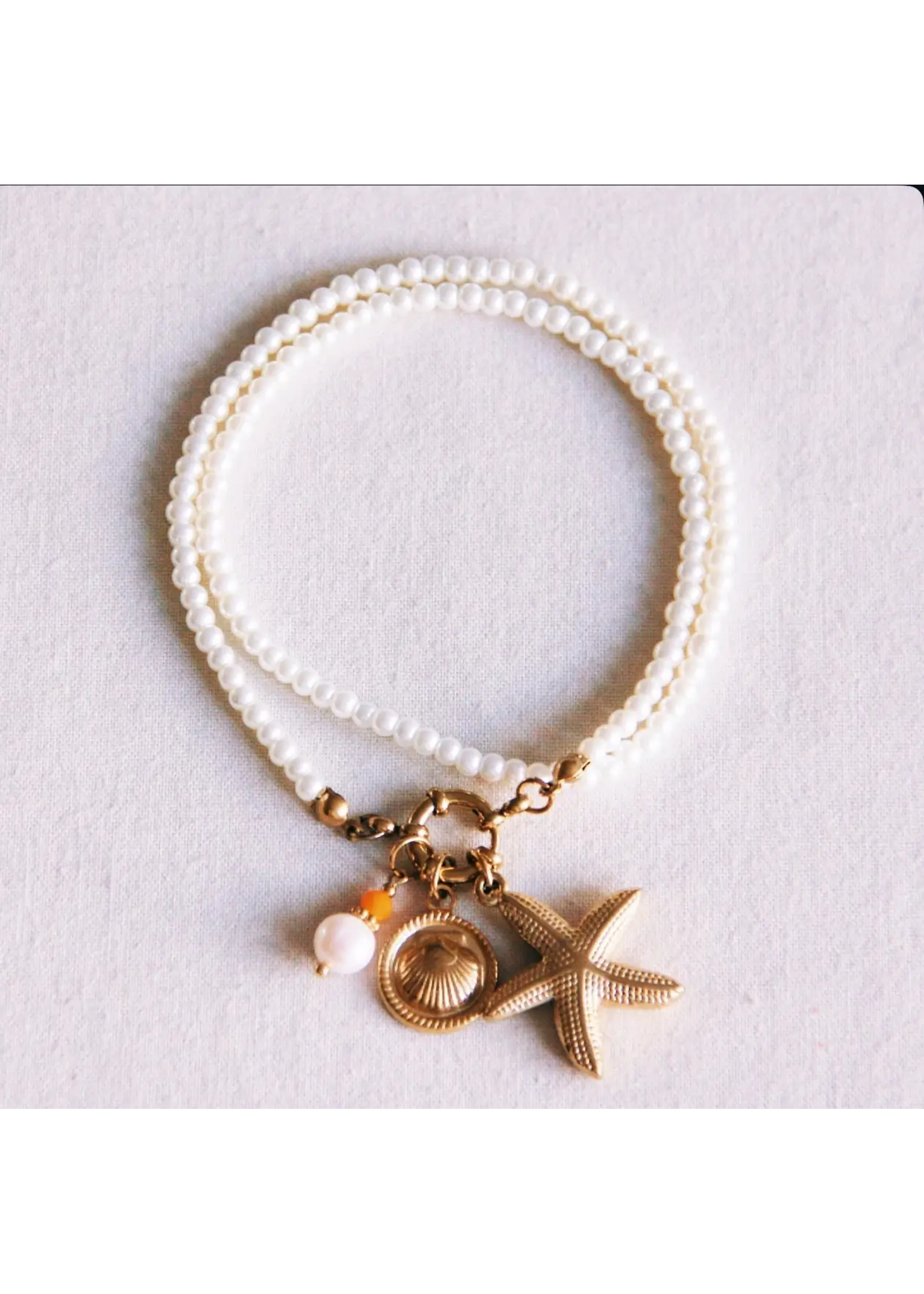 Pearl Necklace with Starfish, Shell and Facet