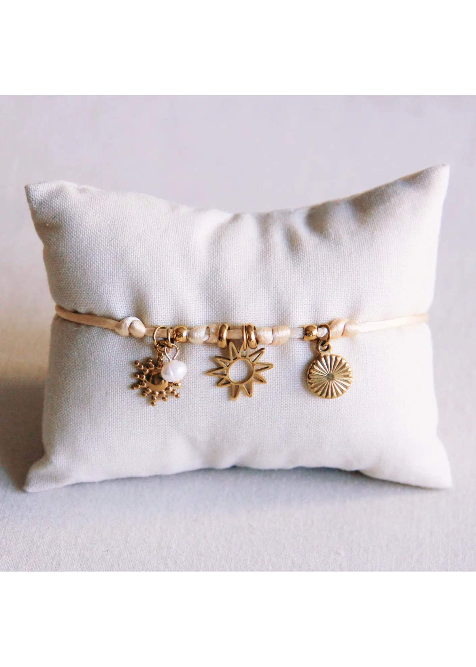 Satin Charm Bracelet with Sun and Mini Pearl - Sand