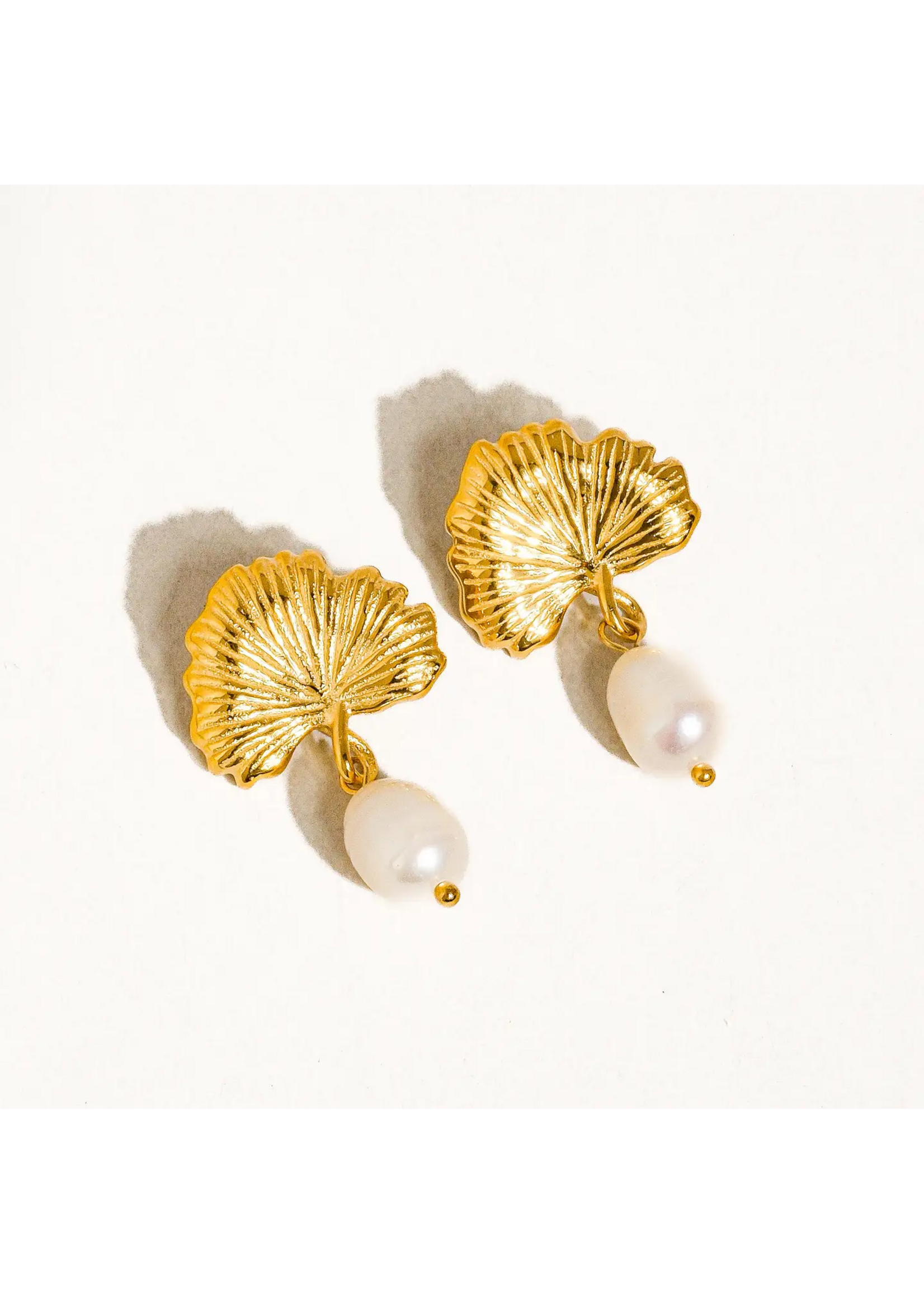Steel Béatrice 18K Gold Floral Pearl Earring