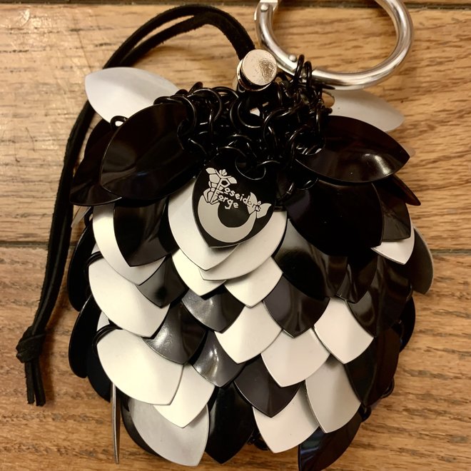 Poseidon's Forge: Scalemail Dice Bag - Scylla Egg (Black, Silver) *with Clip