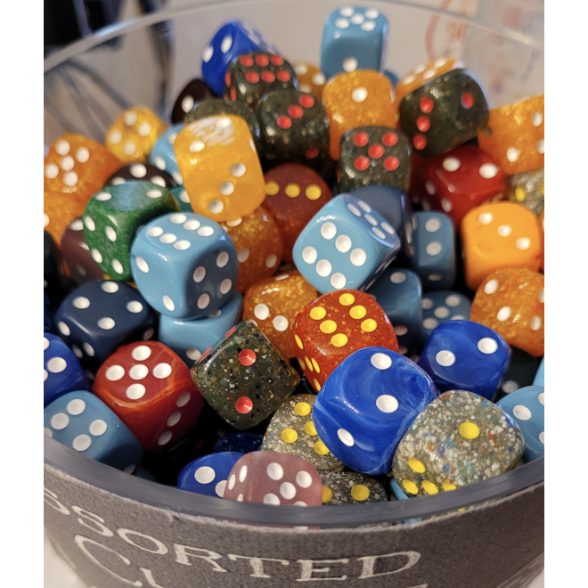 CHESSEX: POUND-O-D6 - ASSORTED DICE