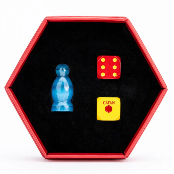 Catan - Premium Gemstone Robber w/ Metal Dice - Cat's Eye Aquamarine