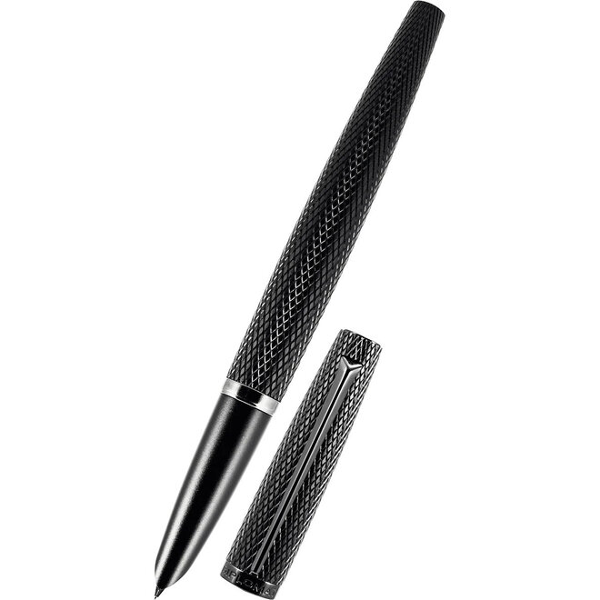 Diplomat Viper  Guilloche Fountain Pen - Black