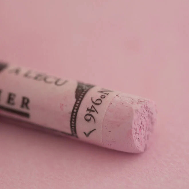 Sennelier Extra Fine Soft Pastel 946 Magenta Violet 7