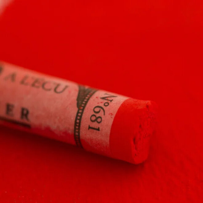 Sennelier Extra Fine Soft Pastel 681 Helios Red 2