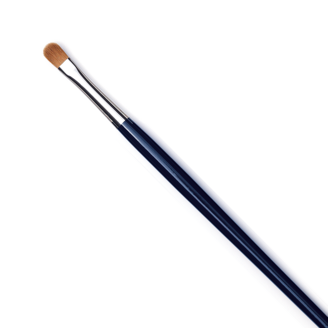 Isabey Series 6168: Pure Kolinsky Sable Oil Brush - Filbert 8
