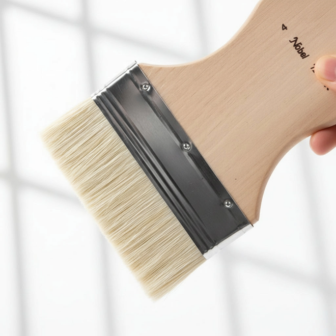 Flat White Hog Bristle Decorator's Brush with Short Handle - 4"