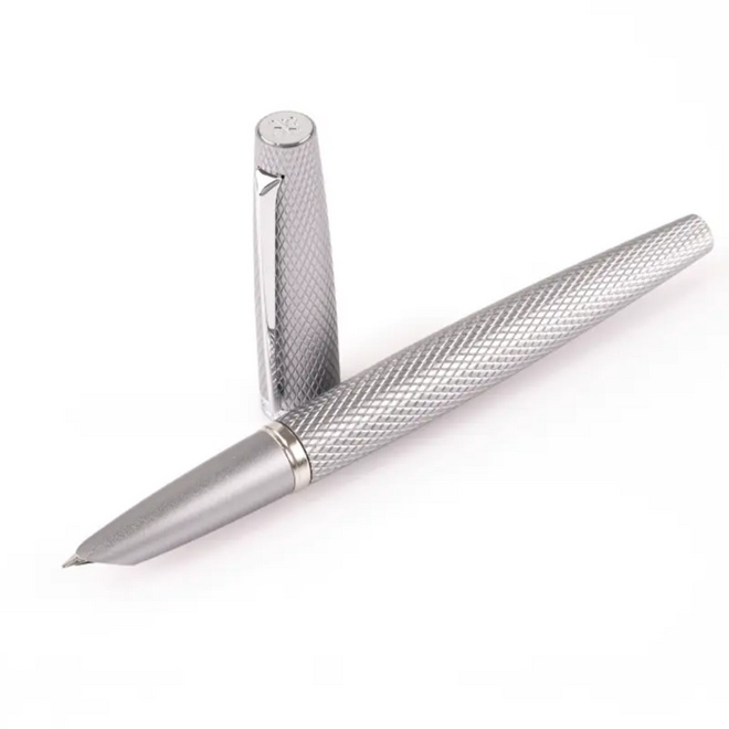 Diplomat Viper Guilloche Fountain Pen - Silver