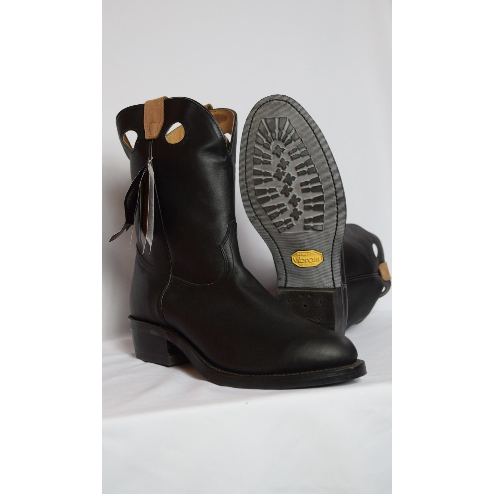 Boulet Boulet Men’s Cowboy Boot Black Rounded Toe Vibram Oil Resistant Sole Western Heel 6110 5E