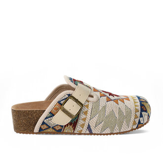 Dirty Laundry Magnolias