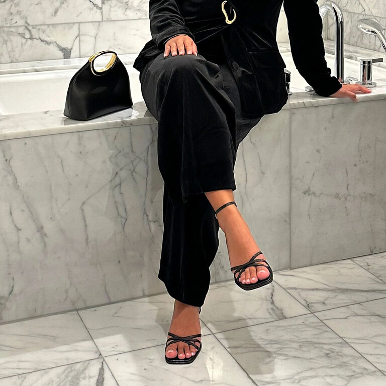 Dolce Vita Dolce Vita - Manji - Patent Leather Heel - Midnight Leather