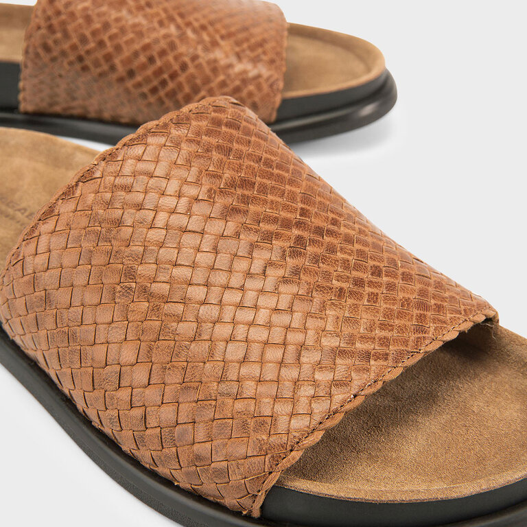 Vagabond Shoemakers Vagabond - Effie - Braided Leather Slide - Cognac