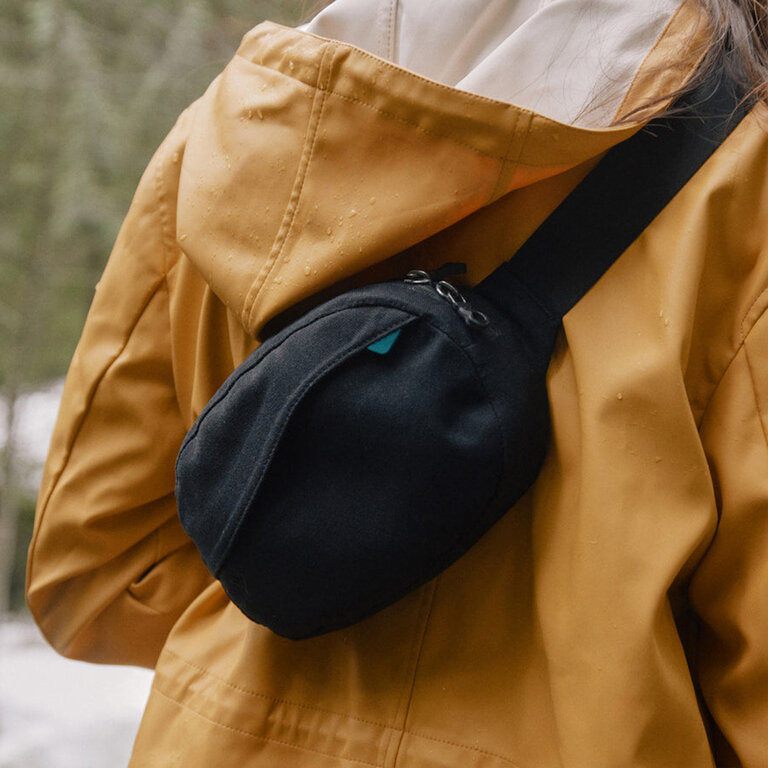 Vessi Vessi - Shoreline Belt Bag 1L - Waterproof Belt Bag - Jet Black