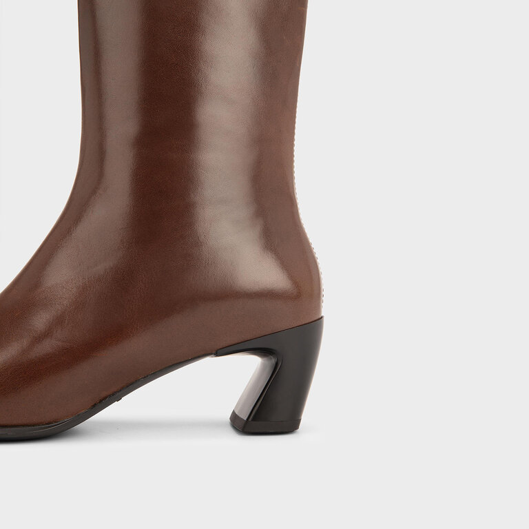 Vagabond Shoemakers Vagabond - Ilona - Pointy Leather Ankle Boot - Black / Brown