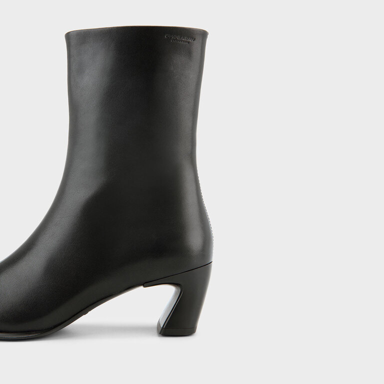 Vagabond Shoemakers Vagabond - Ilona - Pointy Leather Ankle Boot - Black / Brown