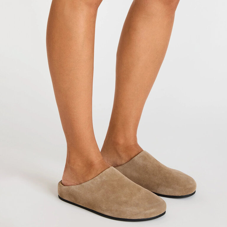 Steve Madden Steve Madden - Fern - Flat Mule - Taupe Suede / Black Leather