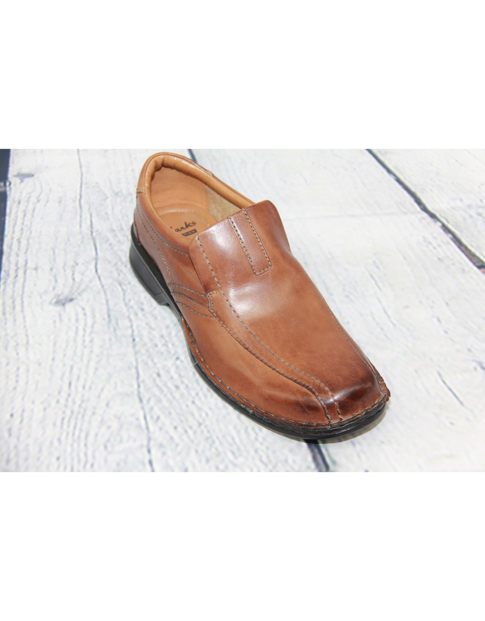 clarks escalade step