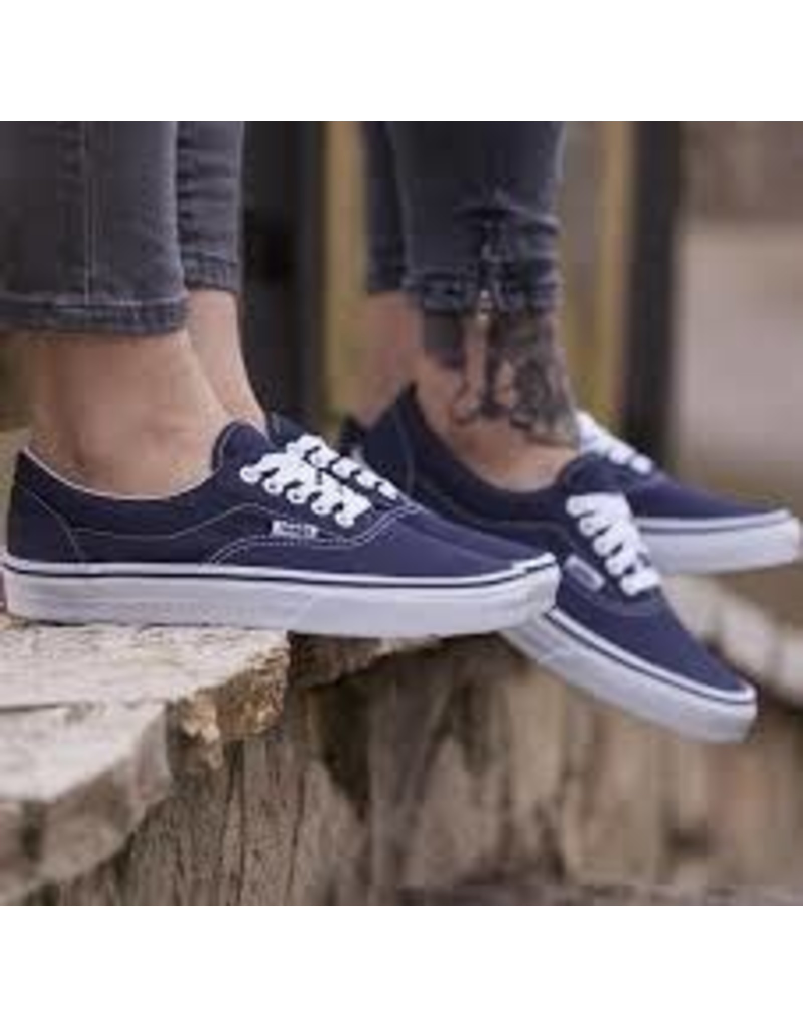 vans era navy