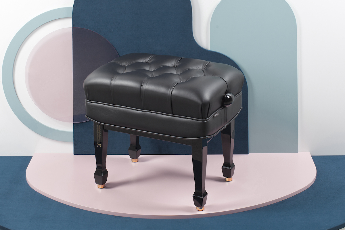 Hidrau Model BC39TECH Leather Artist Bench - PianoWorks, Inc