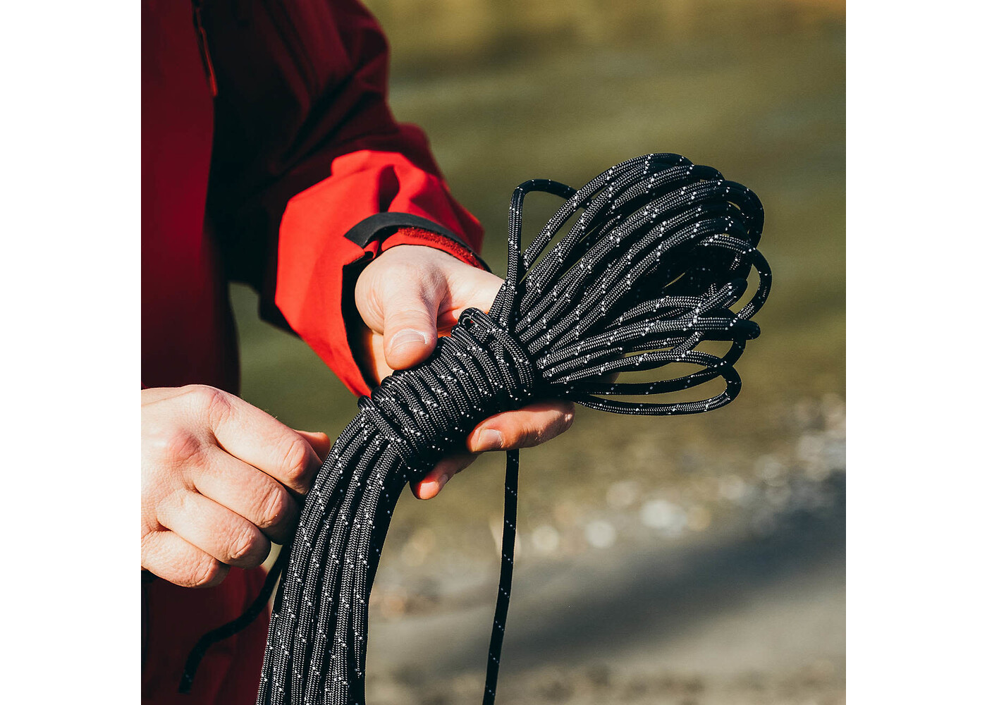 1100 Paracord 50 ft Black Refl