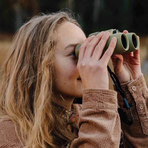 Nocs Field Issue 10X32  Binoculars Ponderosa Green