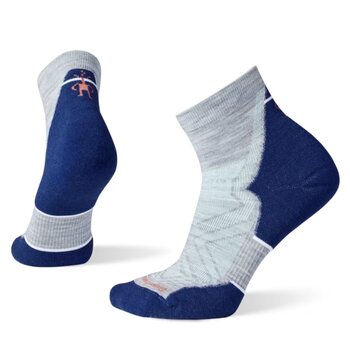 Smartwool Women's Run Targeted Cushion  Ankle Socks  Light Gray   M