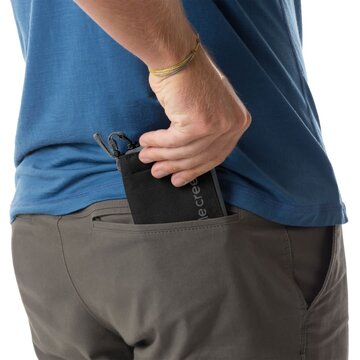 Eagle Creek Stash RFID Zip Wallet Black