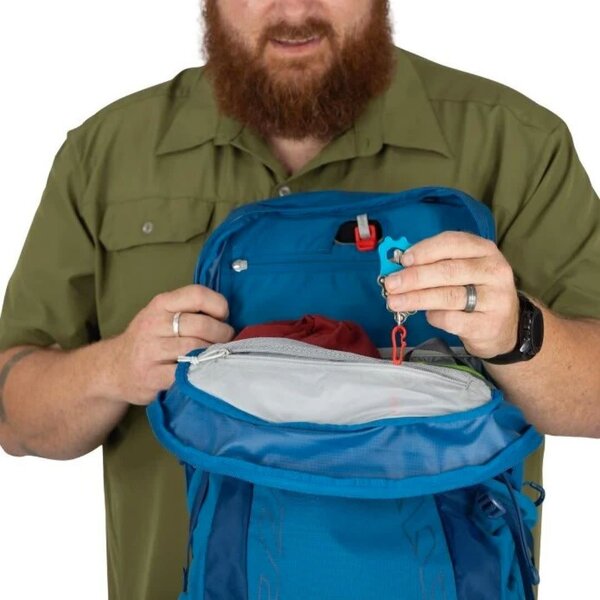 OSPREY TALON 22 GREEN CANOPY PINE LEAF OS EXTENDED FIT