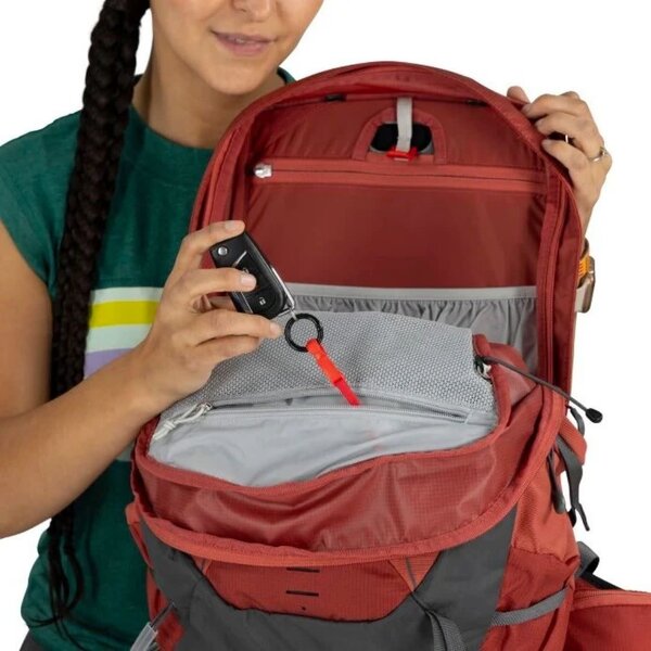OSPREY TEMPEST 22 RED PAMPAS COAL GREY OS