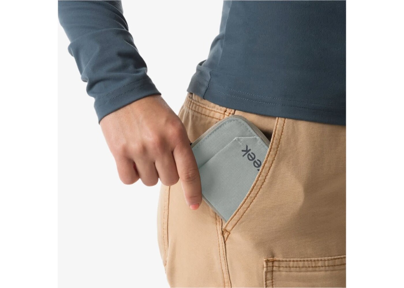 Eagle Creek Stash RFID Zip Wallet Storm Grey