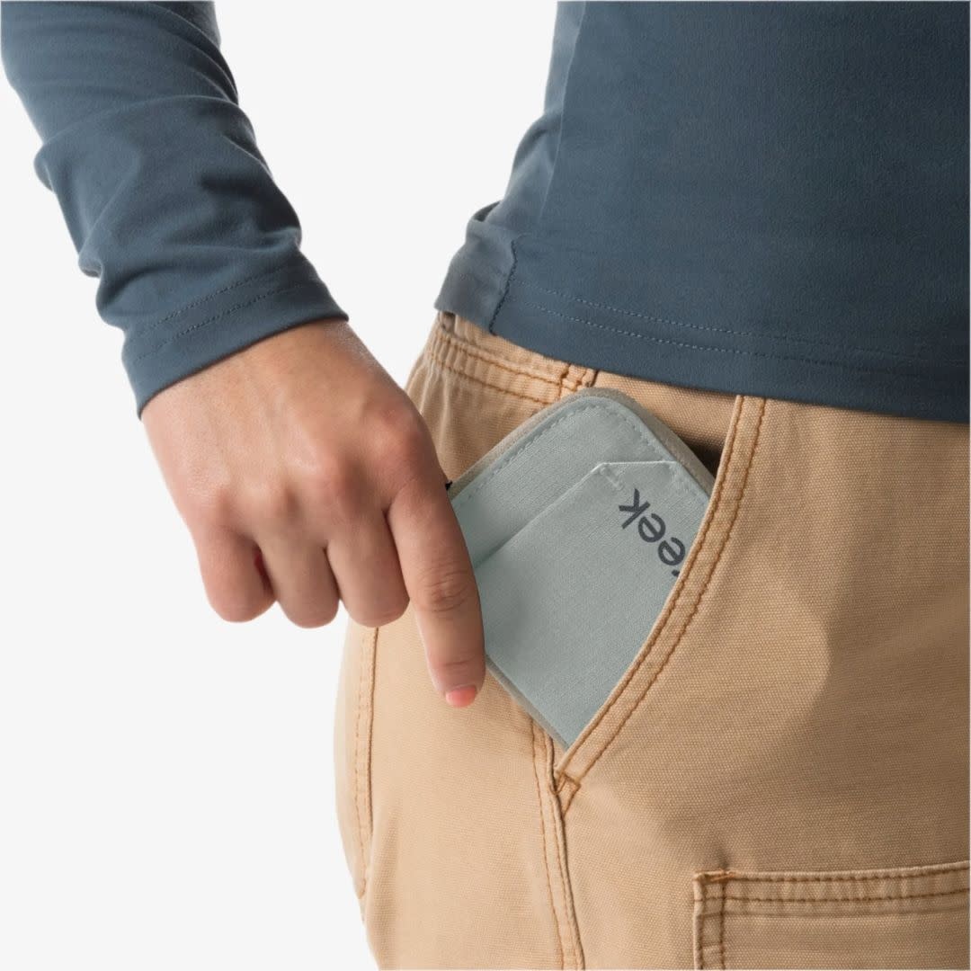 Eagle Creek Stash RFID Zip Wallet Storm Grey