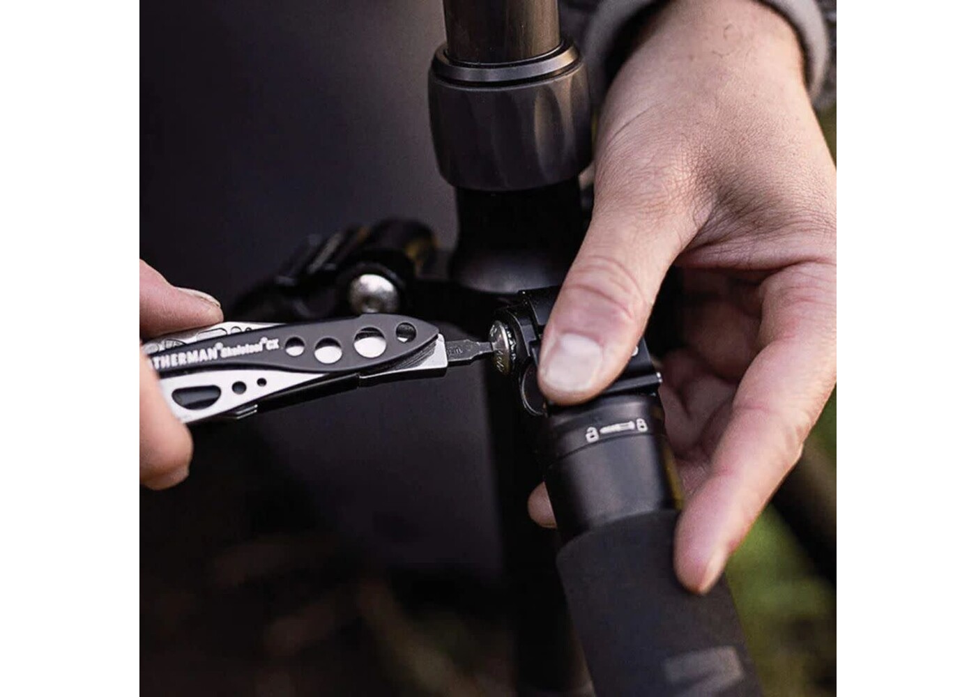LEATHERMAN Skeletool CX-Guava