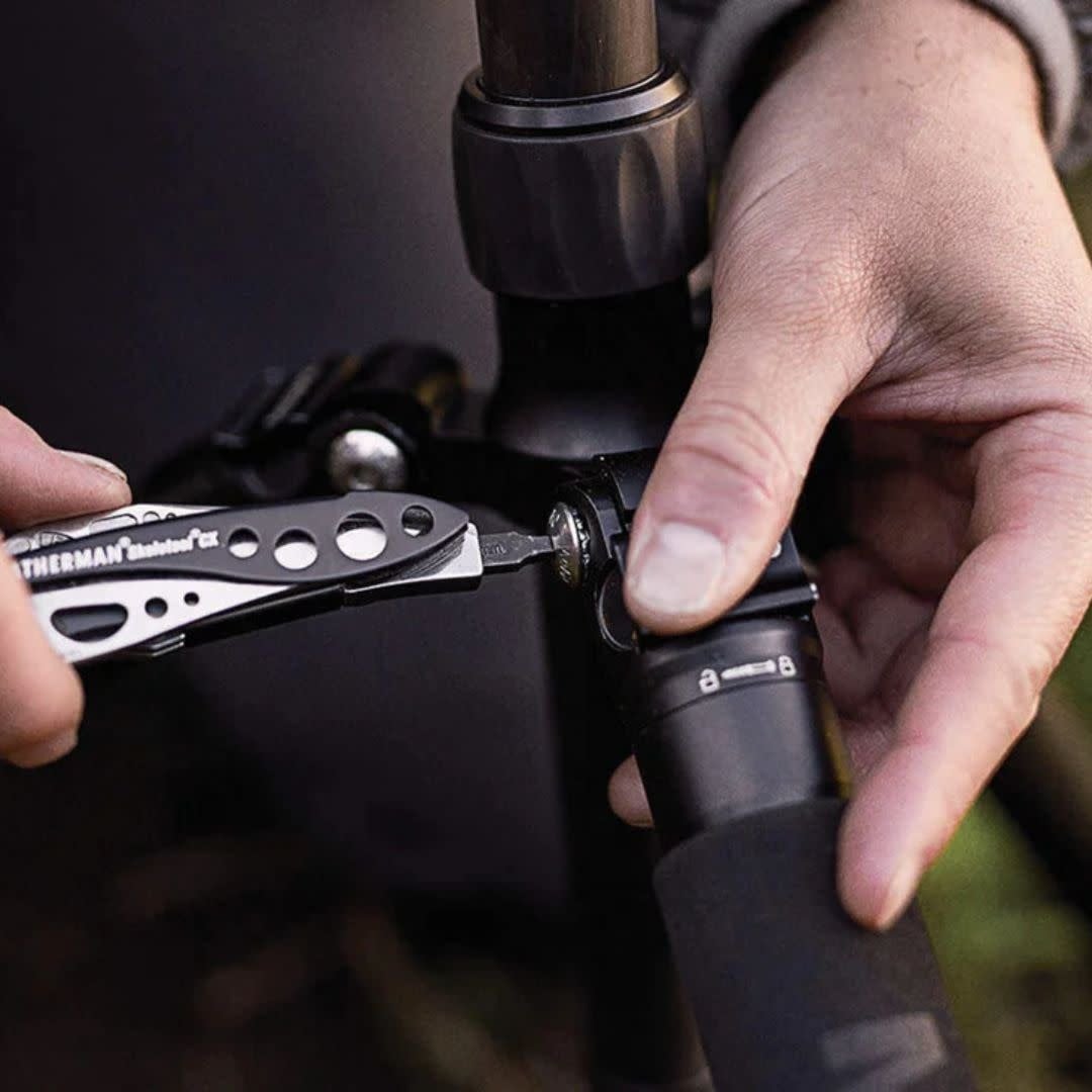 LEATHERMAN Skeletool CX-Guava