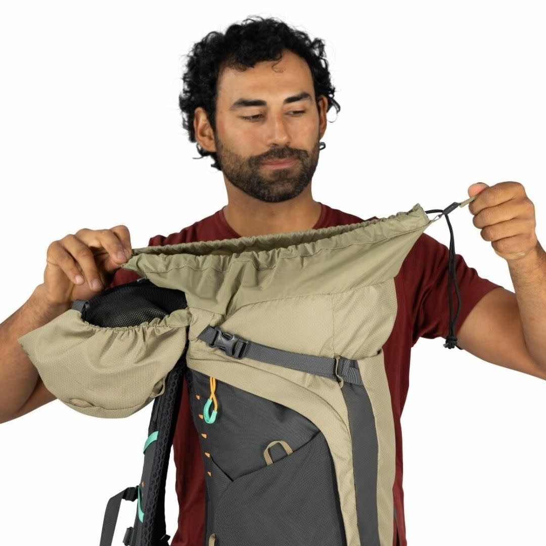 OSPREY Kestrel™ LT 45 Backpacking Pack Moss Green OS