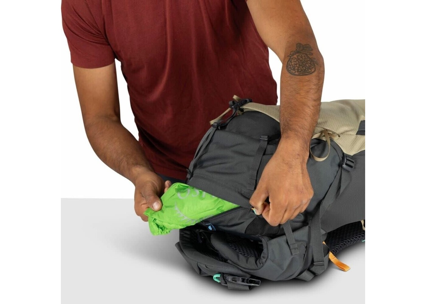 OSPREY Kestrel™ LT 45 Backpacking Pack Moss Green OS