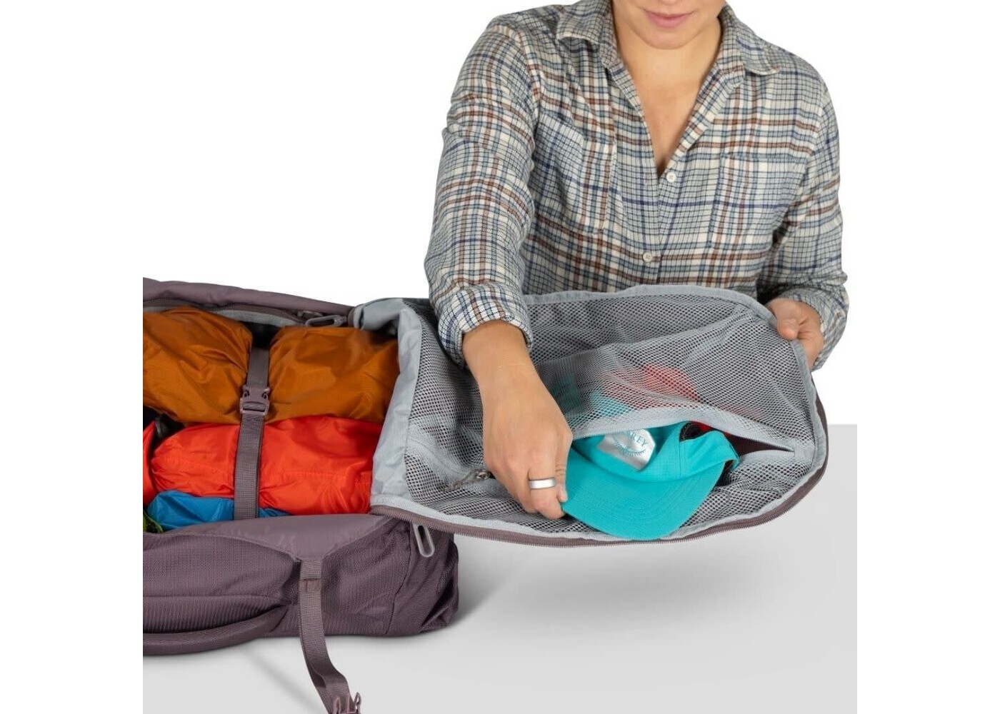 OSPREY Fairview 40  Graphite Purple