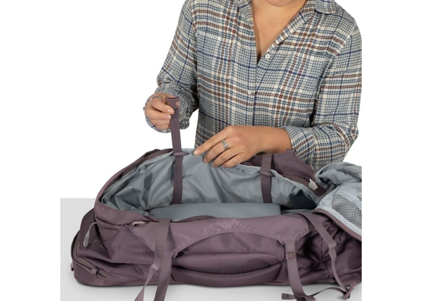 OSPREY Fairview 40  Graphite Purple