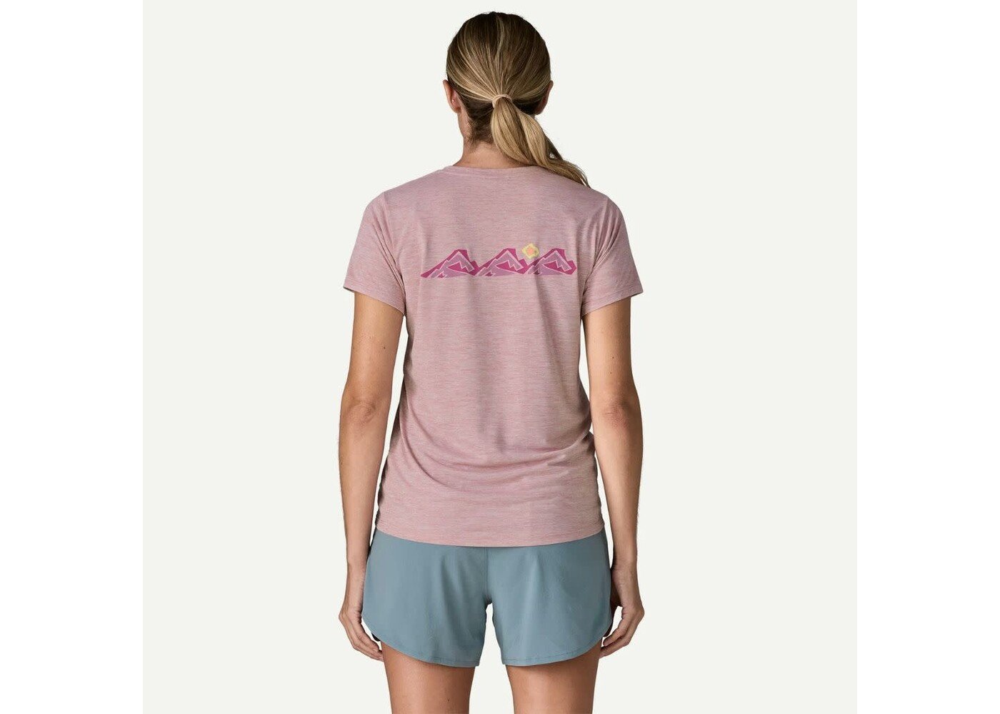 Patagonia W's Cap Cool  Daily Shirt -  Trailcheck