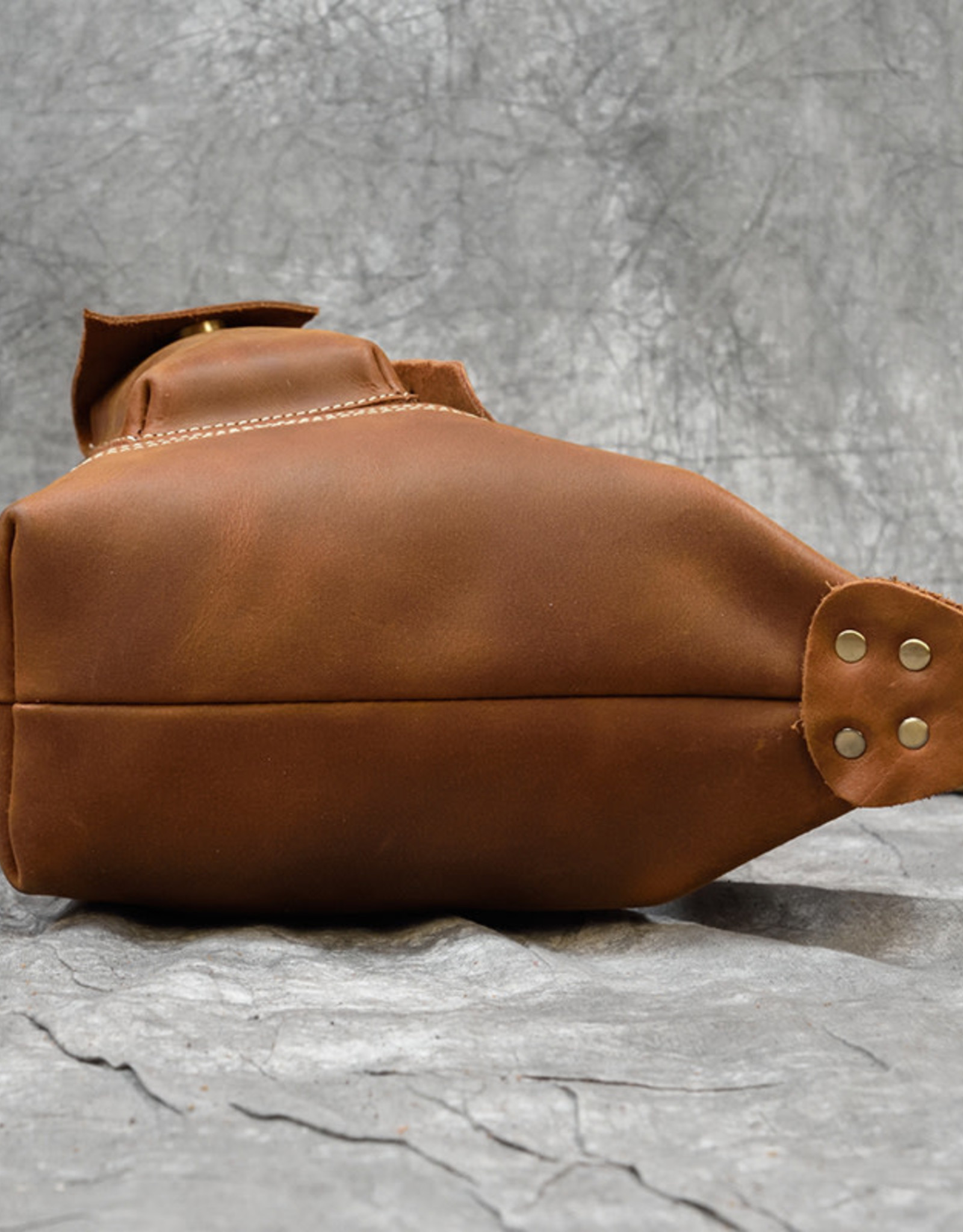 Fzm Furniture Junzid Aishu Chest Bag