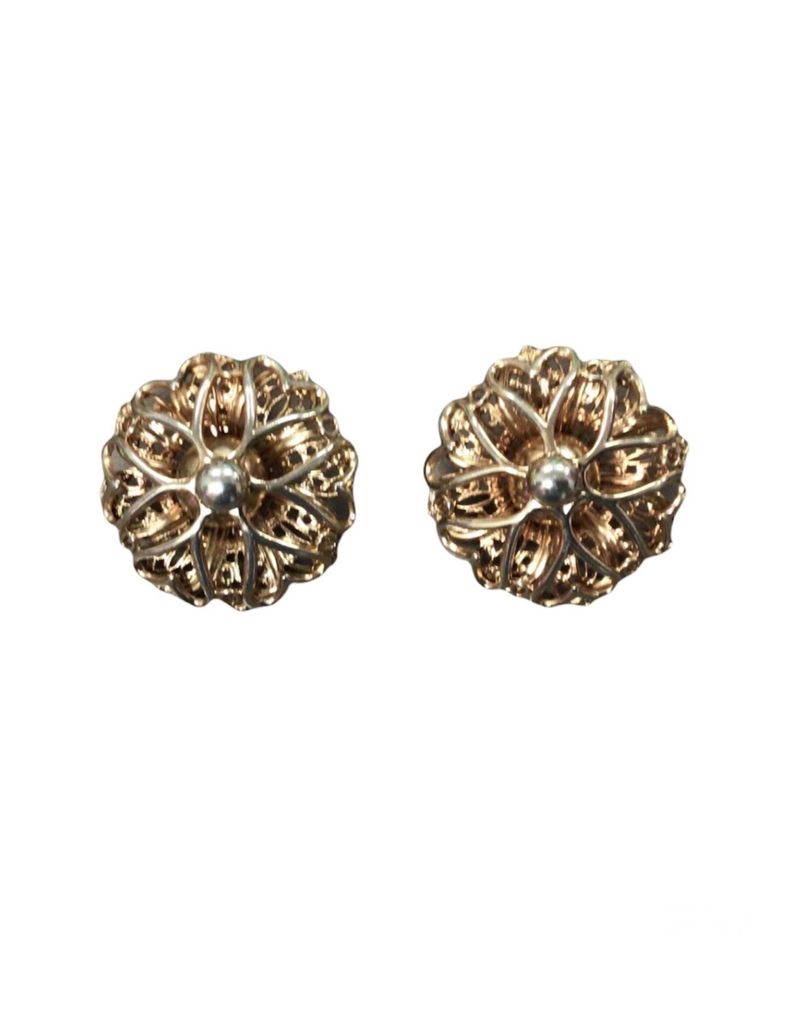 circular heart rosegold color earrings