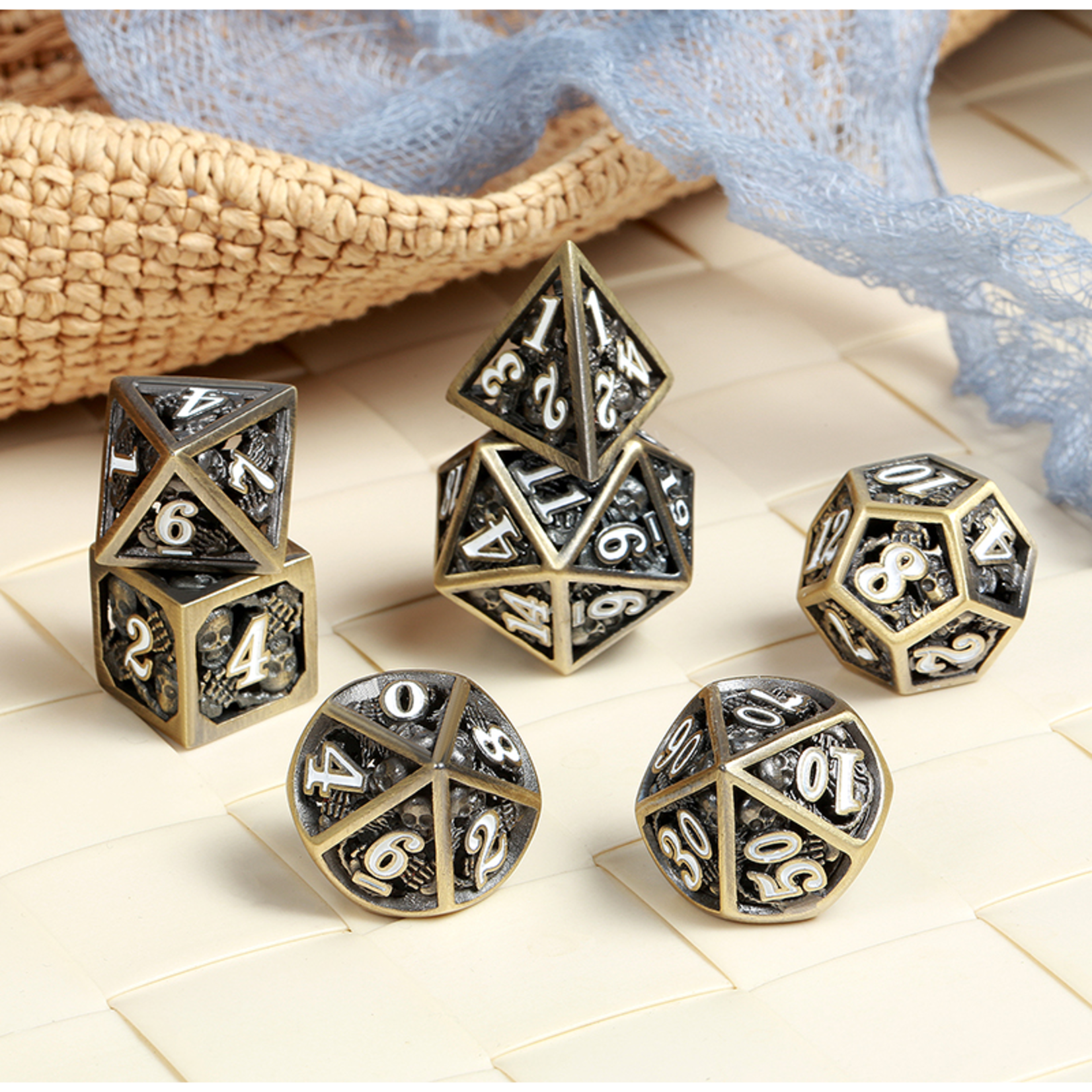Dice Habit Dice: 7pc Hollow Skull Bronze & White