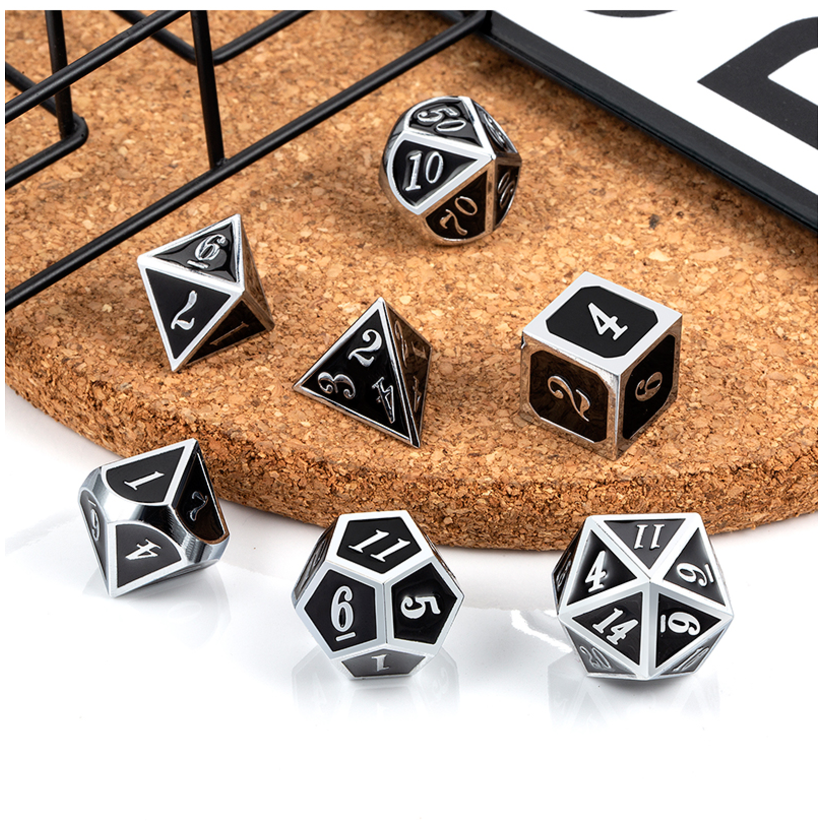 Dice Habit Dice: 7pc Metal & Enamel Shift Green & Silver