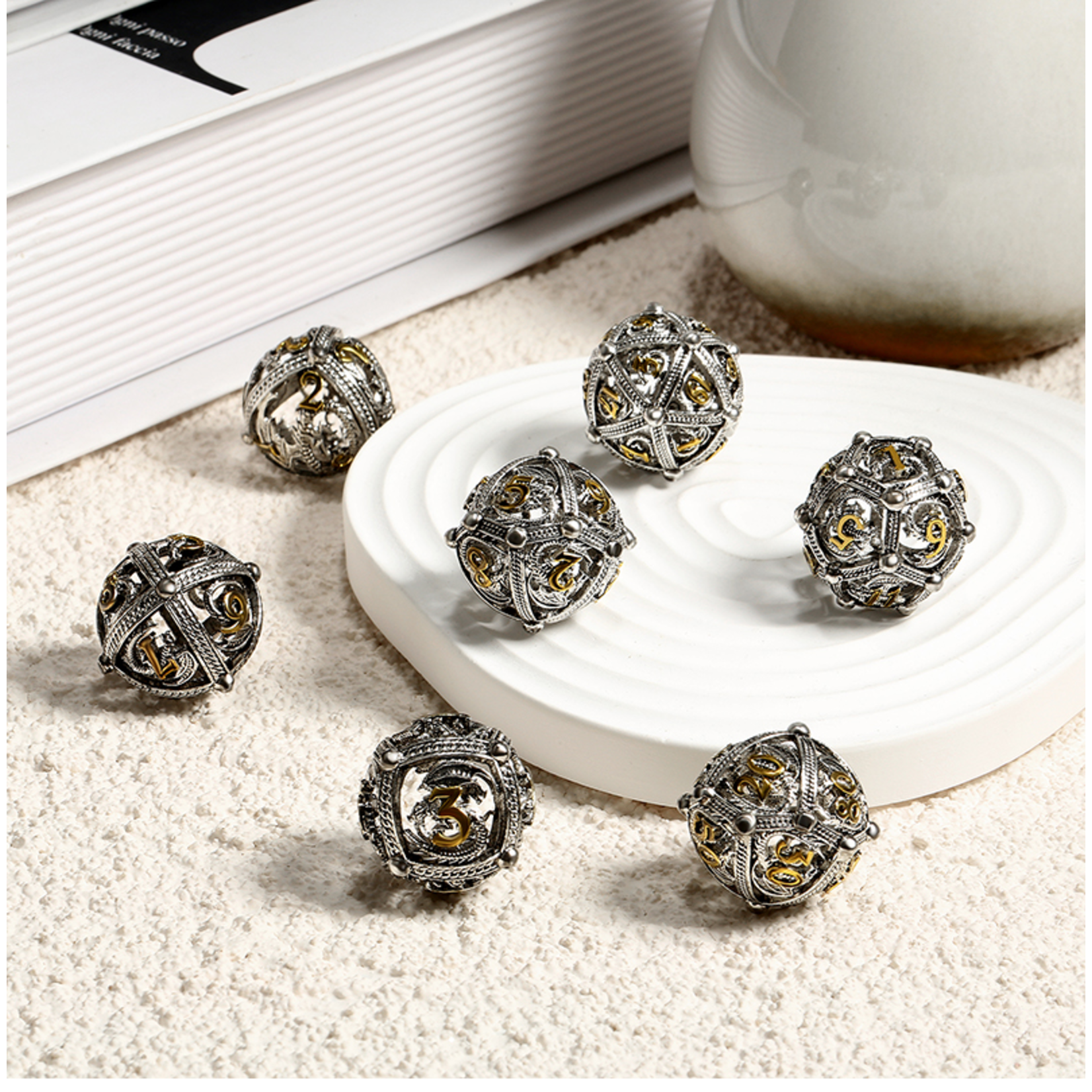 Dice Habit Dice: 7pc Hollow Orb Dragon - Silver & Gold