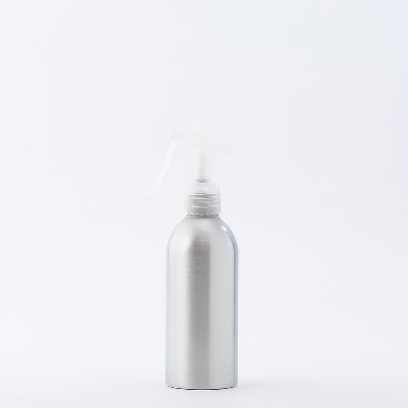 • 6 oz Aluminum Sprayer Bottle