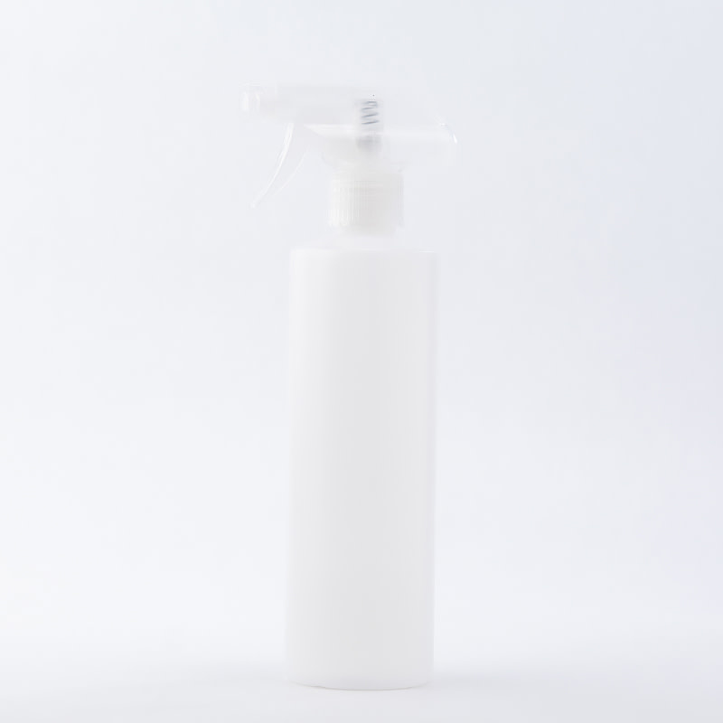 16 oz. Plastic Spray Bottle