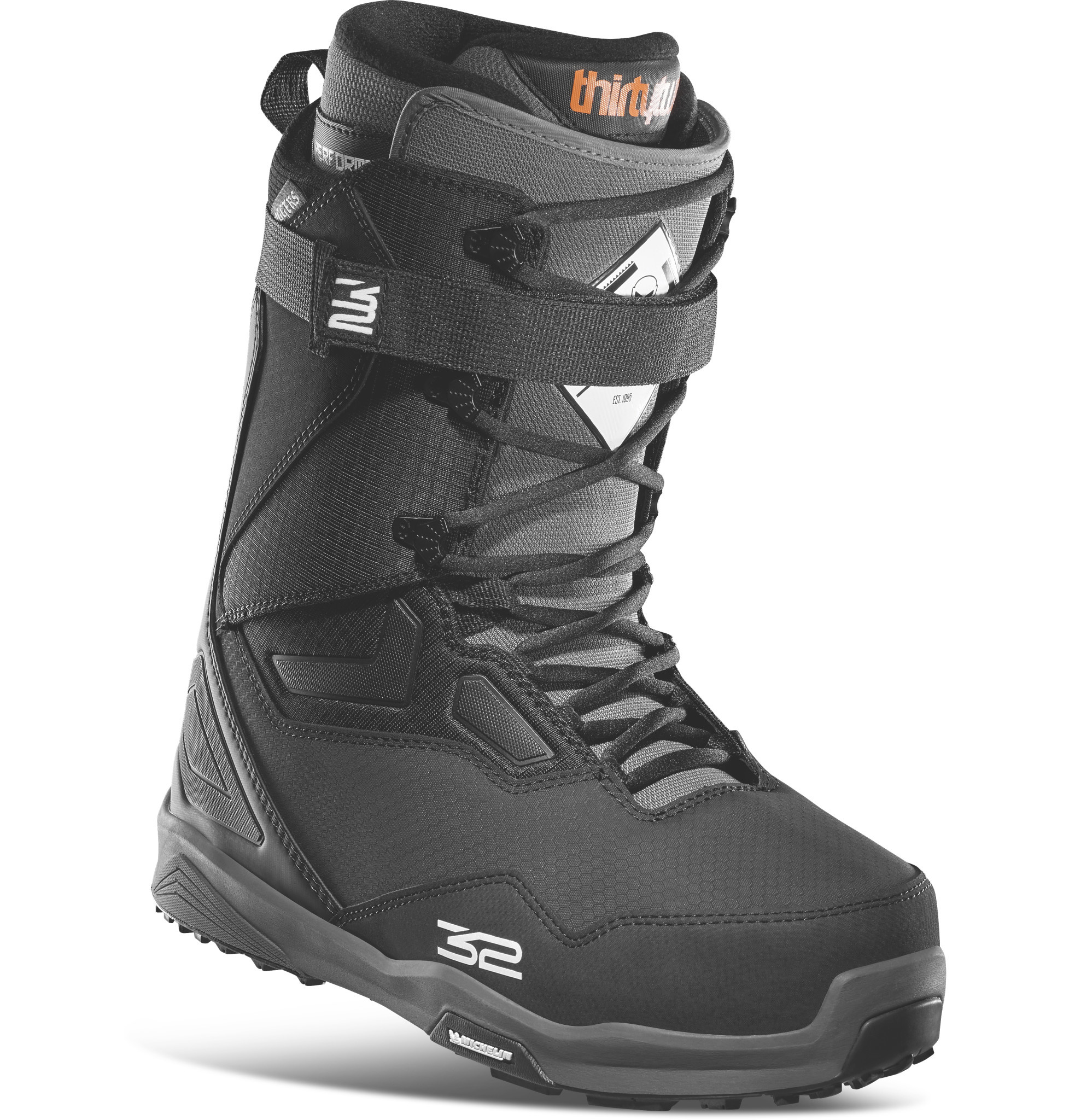 boots snowboard thirty two