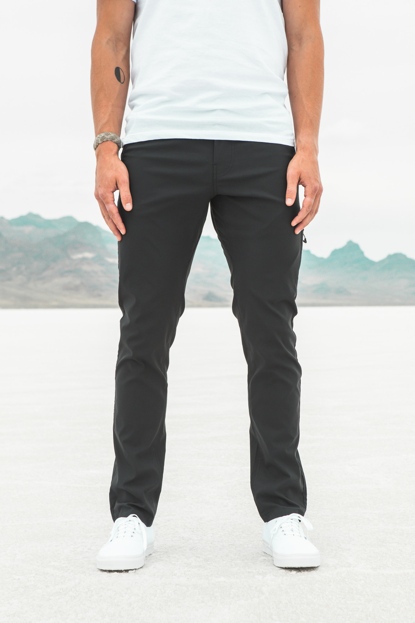 686 686 M's Everywhere Featherlight Chino Pant